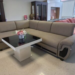 Svetaines-kampas-Oskaras-neuniversalus